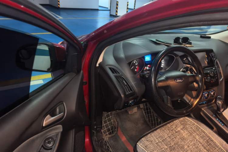 Used Ford Focus 2012 Hatchback 1.6L Automatic Comfort Model Driver Seat