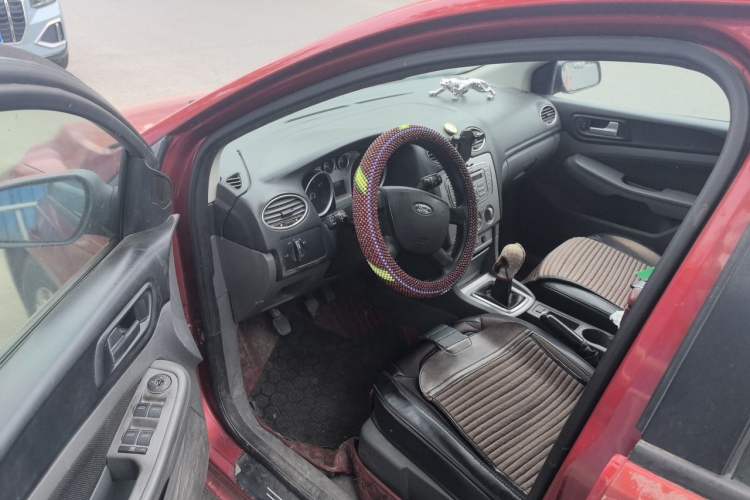 Used Ford Focus 2012 Hatchback Classic 1.8L Manual Base Model Driver Seat