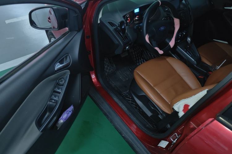 Used Ford Focus 2012 Hatchback 1.6L Automatic Comfort Model Driver Seat