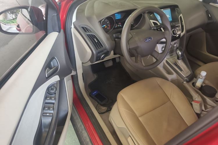 Used Ford Focus 2012 Sedan 1.6L Automatic Comfort Model Driver Seat