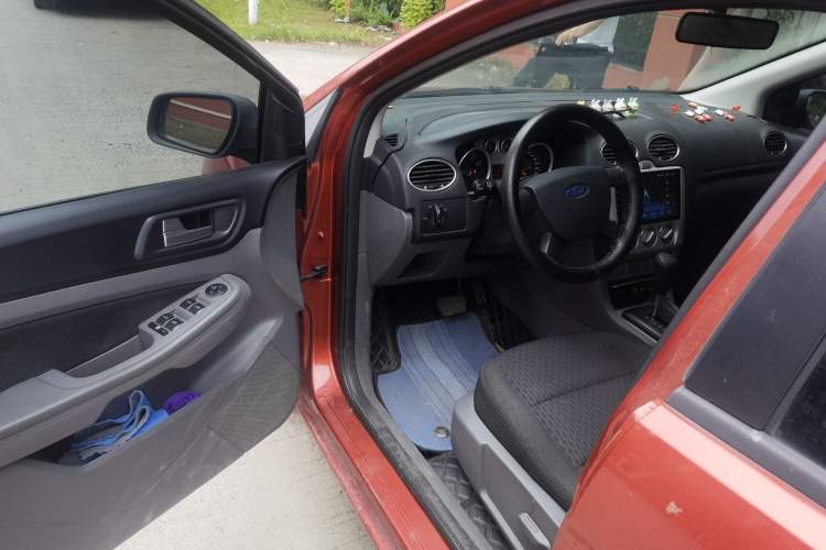 Used Ford Focus 2012 Hatchback Classic 1.8L Automatic Base Model Driver Seat