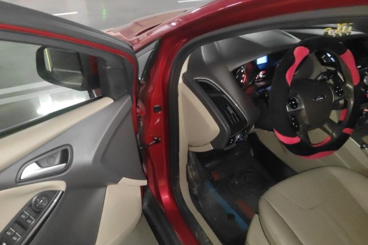 Used Ford Focus 2012 Sedan 1.6L Automatic Prestige Model Driver Seat