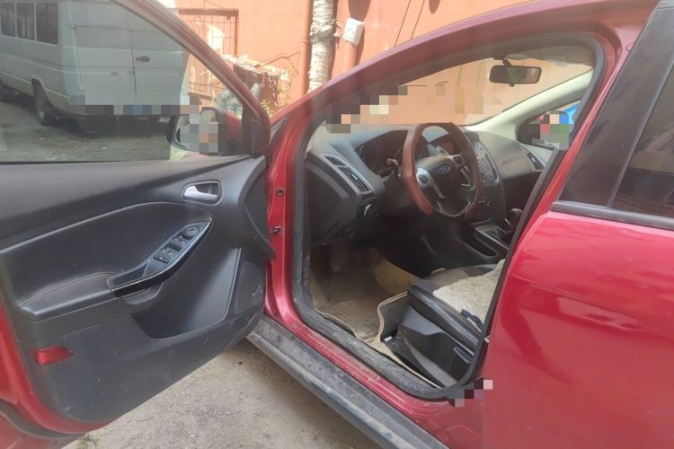 Used Ford Focus 2012 Hatchback 1.6L Manual Fashion Edition Driver Seat