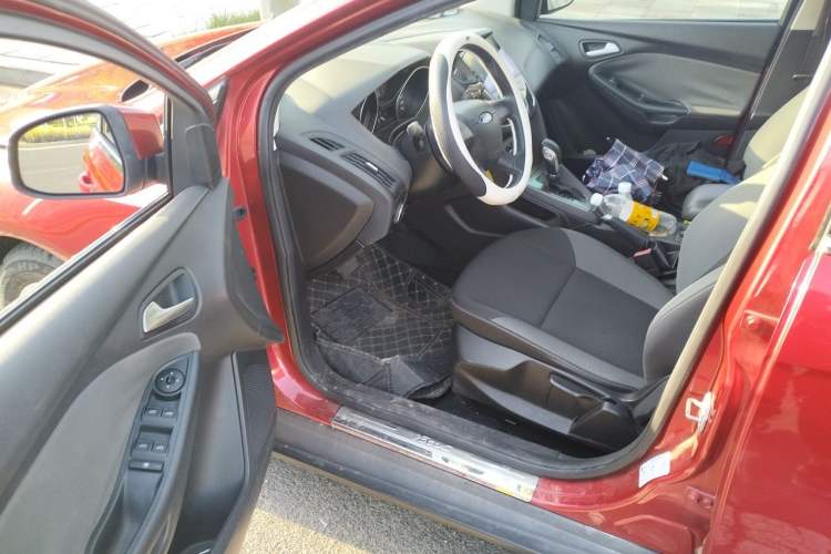 Used Ford Focus 2012 Hatchback 1.6L Automatic Comfort Model Driver Seat