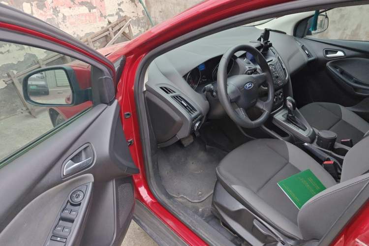 Used Ford Focus 2012 Hatchback 1.6L Automatic Comfort Model Driver Seat