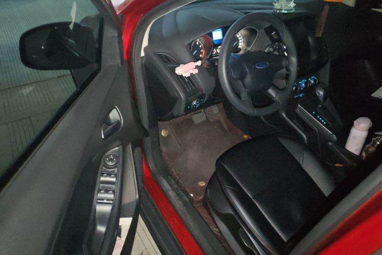 Used Ford Focus 2012 Hatchback 1.6L Automatic Comfort Model Driver Seat
