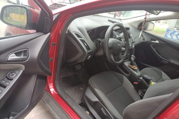Used Ford Focus 2012 Hatchback 1.6L Automatic Comfort Model Driver Seat