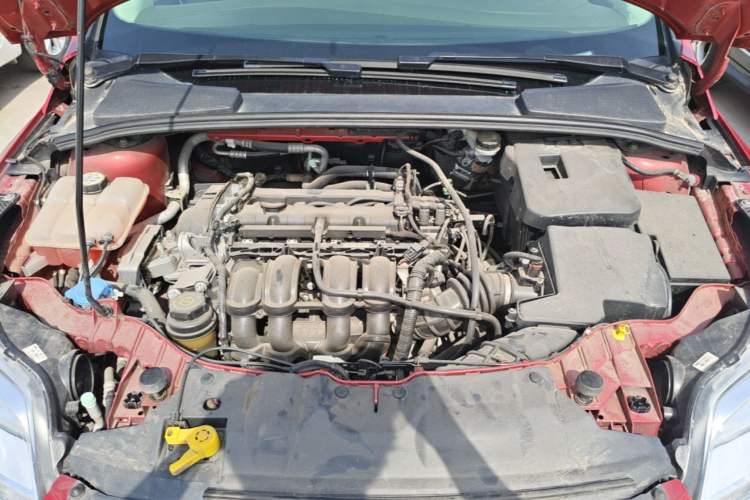 Used Ford Focus 2012 Hatchback 1.6L Automatic Fashion Edition Engine Bay