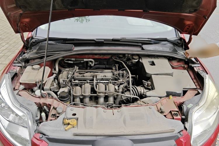 Used Ford Focus 2012 Sedan 1.6L Automatic Fashion Edition Engine Bay