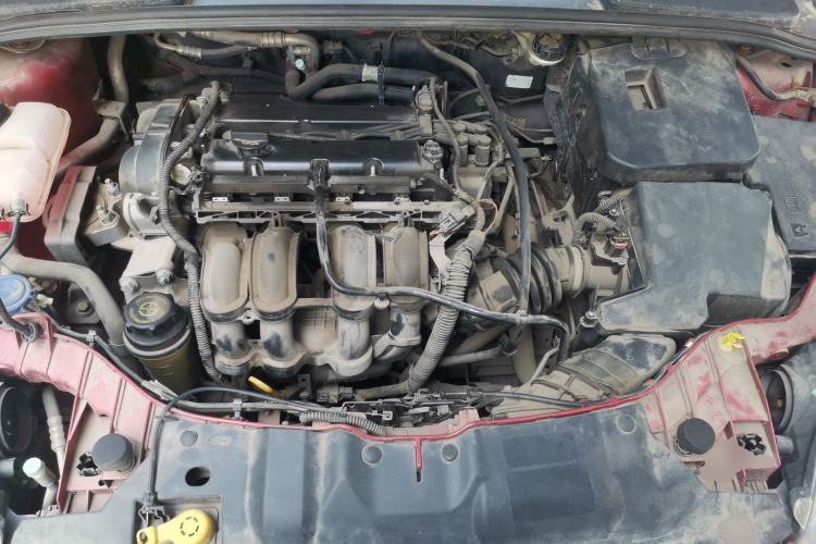 Used Ford Focus 2012 Sedan 1.6L Automatic Comfort Model Engine Bay