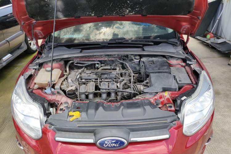 Used Ford Focus 2012 Sedan 1.6L Automatic Fashion Edition Engine Bay
