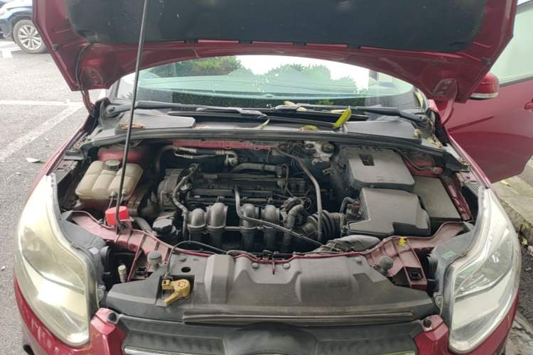 Used Ford Focus 2012 Sedan 1.6L Automatic Comfort Model Engine Bay