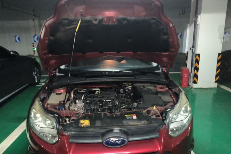 Used Ford Focus 2012 Sedan 1.6L Manual Comfort Model Engine Bay