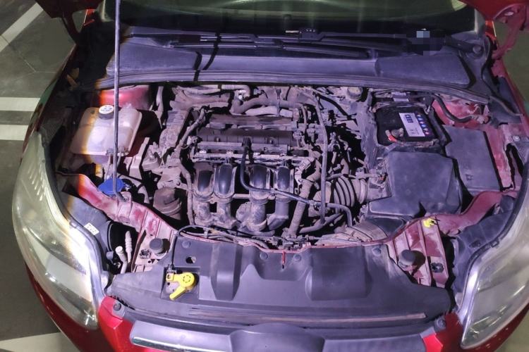 Used Ford Focus 2012 Sedan 1.6L Automatic Comfort Model Engine Bay