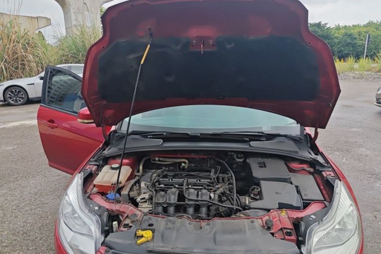 Used Ford Focus 2012 Hatchback 1.6L Manual Fashion Edition Engine Bay