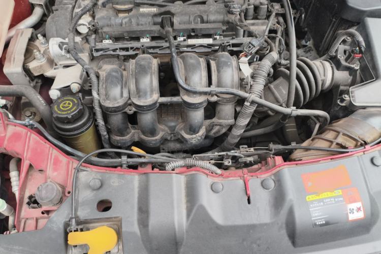 Used Ford Focus 2012 Hatchback 1.6L Automatic Fashion Edition Engine Bay