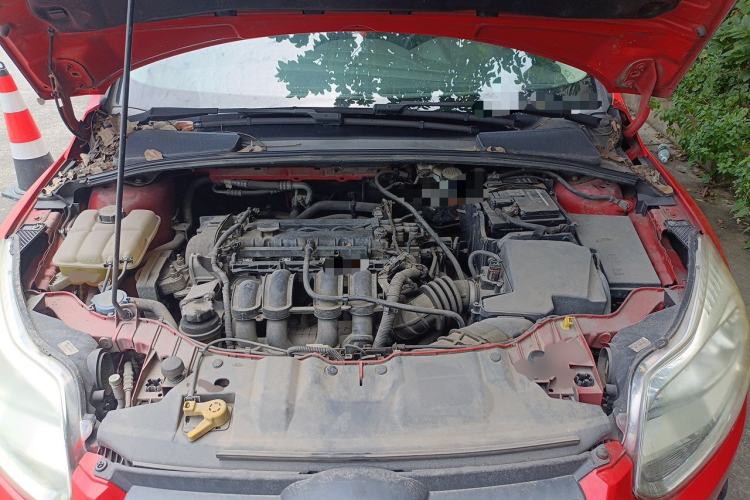 Used Ford Focus 2012 Hatchback 1.6L Automatic Comfort Model Engine Bay