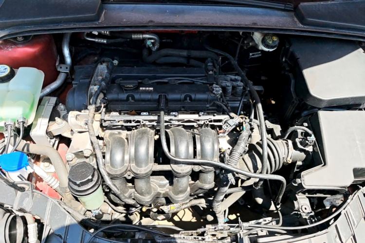 Used Ford Focus 2012 Hatchback 1.6L Automatic Comfort Model Engine Bay