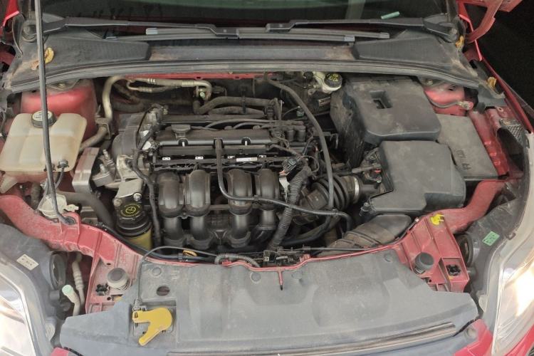 Used Ford Focus 2012 Sedan 1.6L Automatic Comfort Model Engine Bay