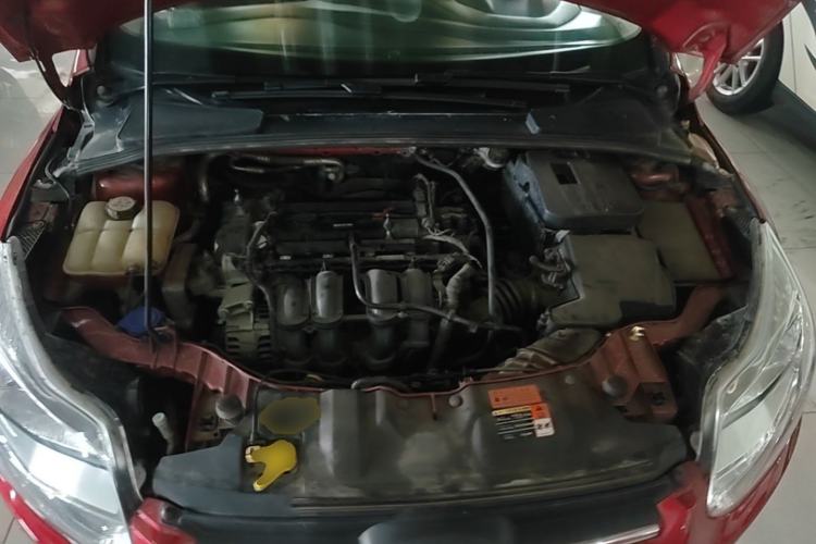 Used Ford Focus 2012 Hatchback 1.6L Manual Fashion Edition Engine Bay