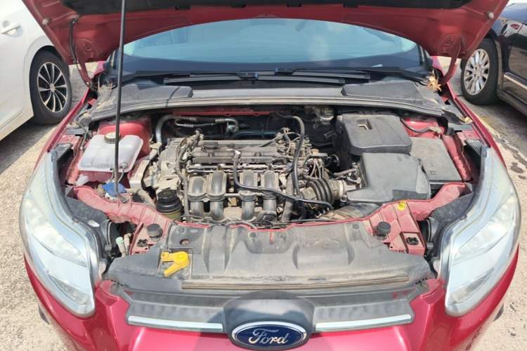 Used Ford Focus 2012 Sedan 1.6L Automatic Comfort Model Engine Bay