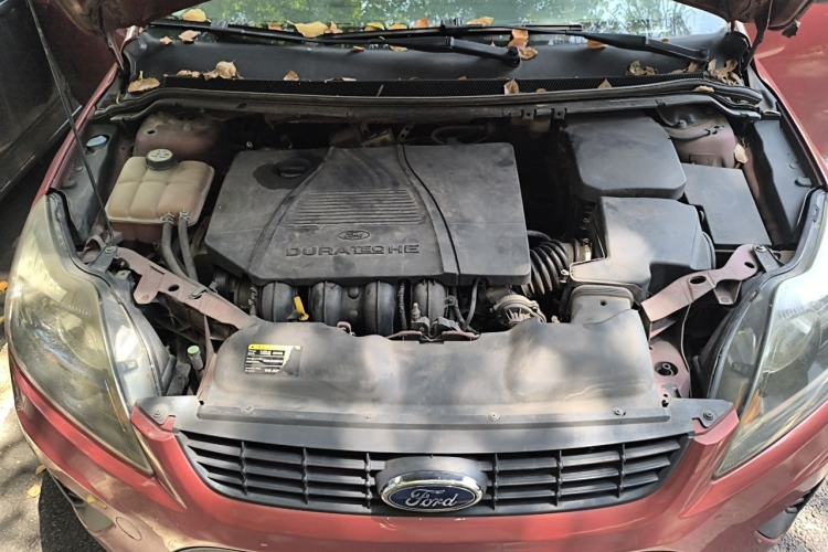 Used Ford Focus 2012 Sedan Classic 1.8L Automatic Base Model Engine Bay
