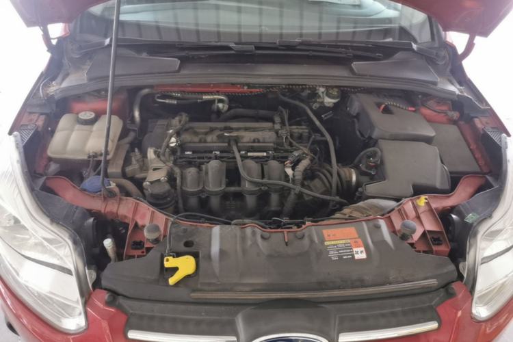 Used Ford Focus 2012 Sedan 1.6L Automatic Comfort Model Engine Bay