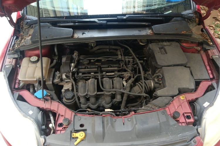 Used Ford Focus 2012 Sedan 1.6L Automatic Comfort Model Engine Bay