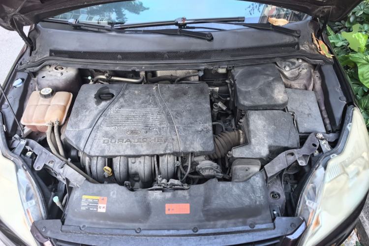 Used Ford Focus 2012 Sedan Classic 1.8L Automatic Base Model Engine Bay