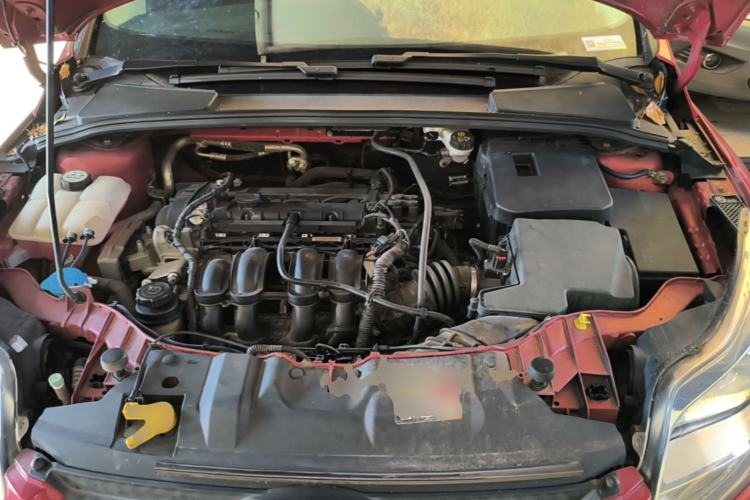Used Ford Focus 2012 Hatchback 1.6L Automatic Fashion Edition Engine Bay