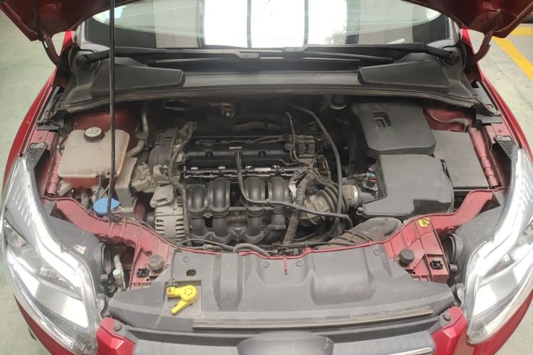 Used Ford Focus 2012 Sedan 1.6L Manual Comfort Model Engine Bay