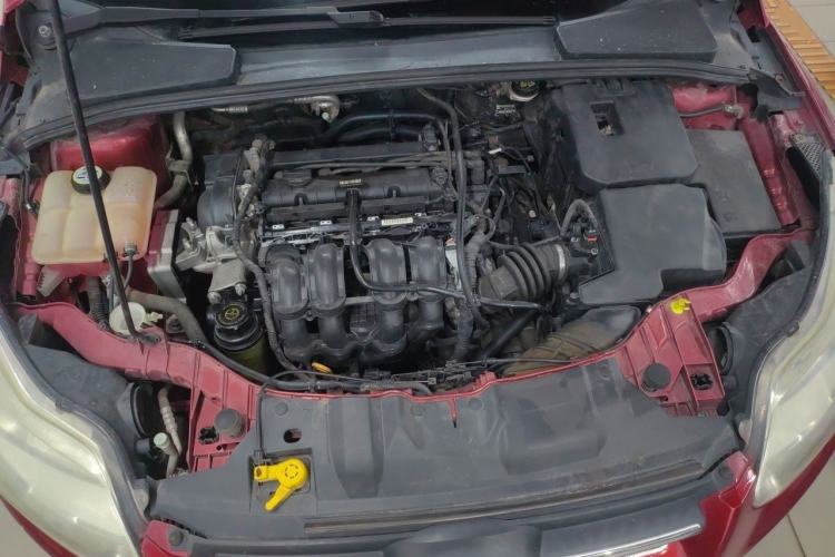 Used Ford Focus 2012 Sedan 1.6L Automatic Comfort Model Engine Bay