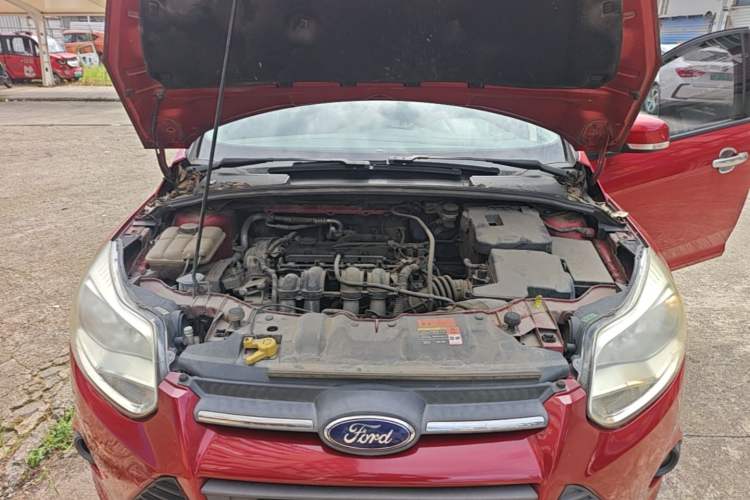 Used Ford Focus 2012 Hatchback 1.6L Manual Comfort Model Engine Bay