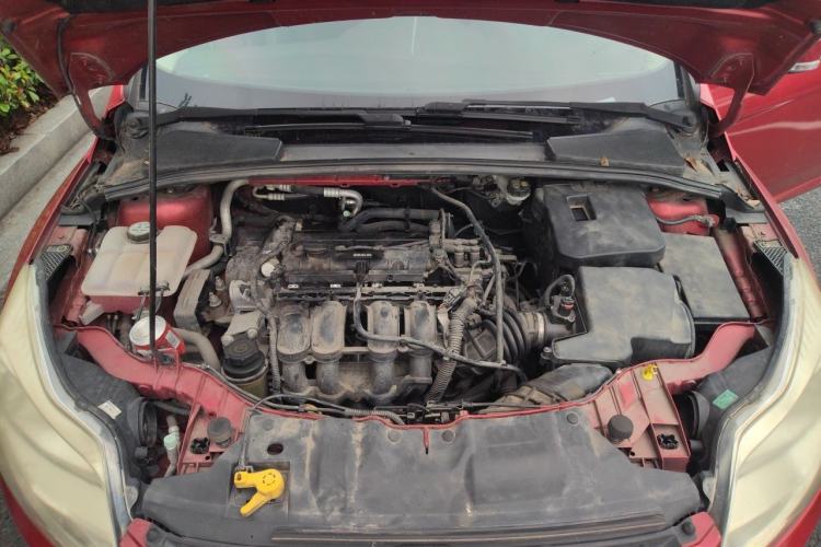 Used Ford Focus 2012 Hatchback 1.6L Automatic Fashion Edition Engine Bay
