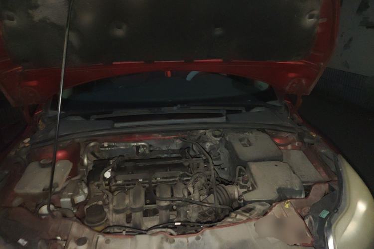 Used Ford Focus 2012 Sedan 1.6L Automatic Comfort Model Engine Bay