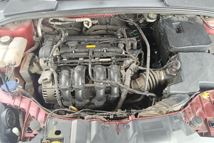 Used Ford Focus 2012 Sedan 1.6L Manual Comfort Model Engine Bay