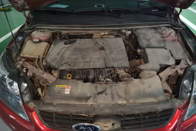 Used Ford Focus 2012 Hatchback Classic 1.8L Automatic Base Model Engine Bay