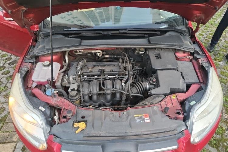 Used Ford Focus 2012 Sedan 1.6L Automatic Comfort Model Engine Bay