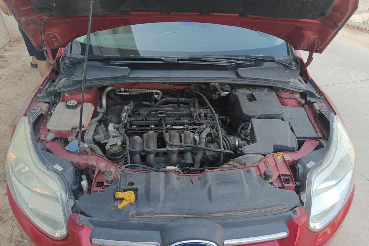 Used Ford Focus 2012 Hatchback 1.6L Automatic Fashion Edition Engine Bay