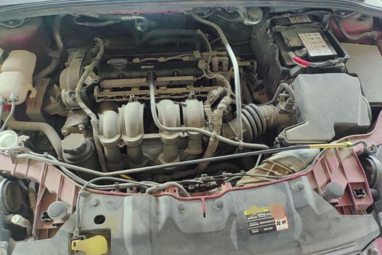 Used Ford Focus 2012 Sedan 1.6L Automatic Comfort Model Engine Bay