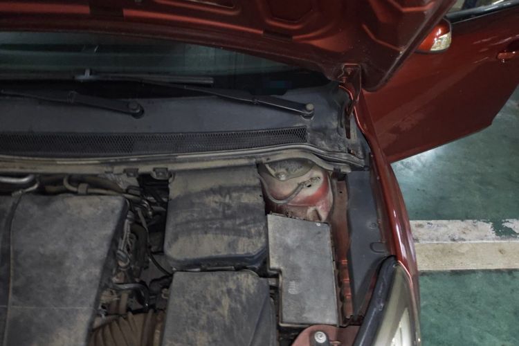 Used Ford Focus 2012 Hatchback Classic 1.8L Automatic Base Model Engine Bay Left