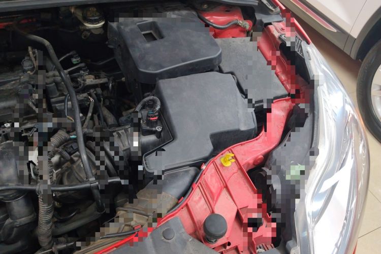 Used Ford Focus 2012 Hatchback 1.6L Automatic Fashion Edition Engine Bay Left