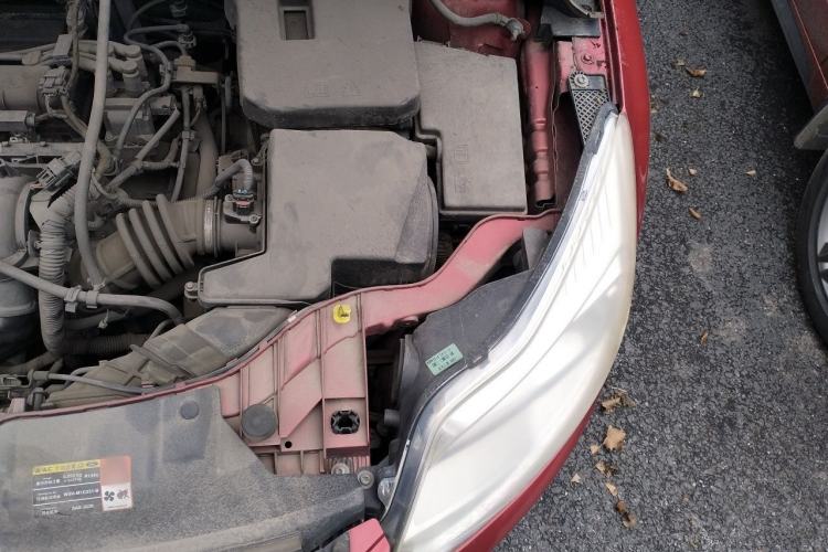 Used Ford Focus 2012 Hatchback 1.6L Automatic Fashion Edition Engine Bay Left