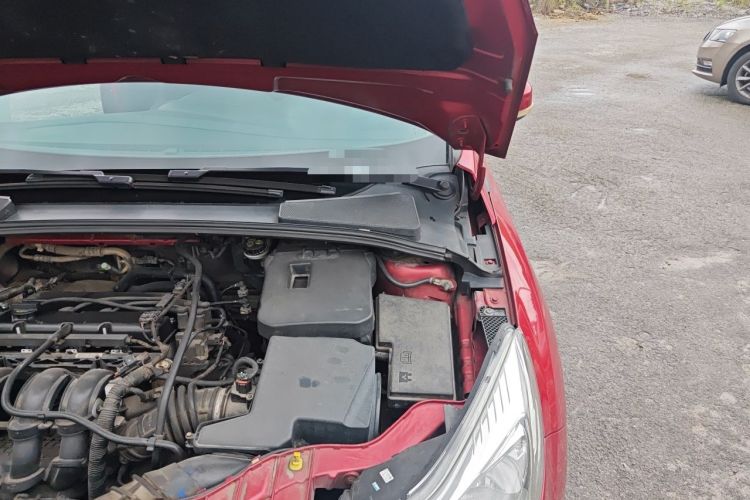 Used Ford Focus 2012 Hatchback 1.6L Manual Fashion Edition Engine Bay Left