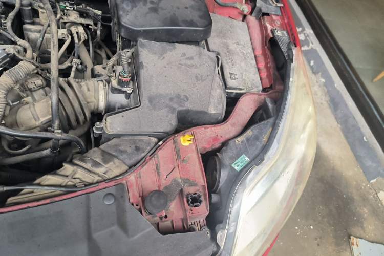 Used Ford Focus 2012 Hatchback 1.6L Automatic Fashion Edition Engine Bay Left