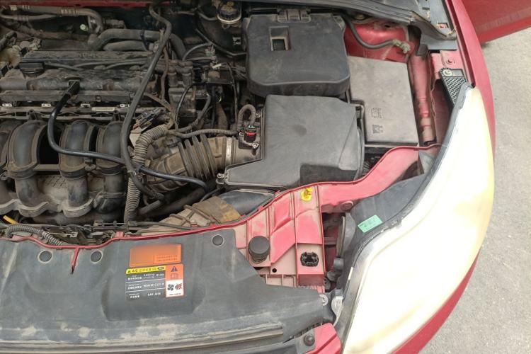 Used Ford Focus 2012 Hatchback 1.6L Automatic Comfort Model Engine Bay Left
