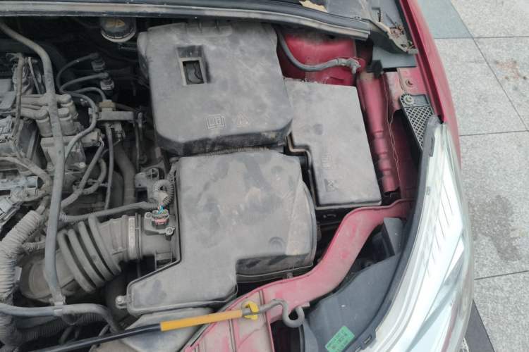 Used Ford Focus 2012 Sedan 1.6L Automatic Comfort Model Engine Bay Left