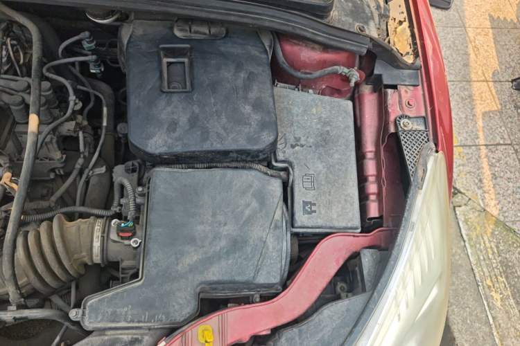 Used Ford Focus 2012 Hatchback 1.6L Manual Comfort Model Engine Bay Left