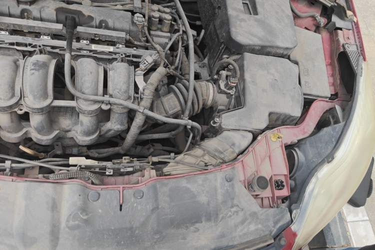 Used Ford Focus 2012 Hatchback 1.6L Automatic Fashion Edition Engine Bay Left