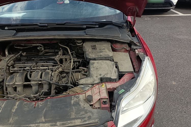 Used Ford Focus 2012 Hatchback 1.6L Automatic Fashion Edition Engine Bay Left